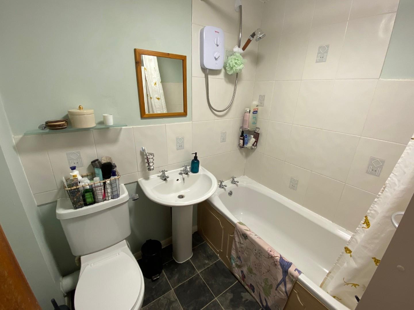 Lincroft, Cranfield, Beds, MK43 Limestone Property Estate Agents in